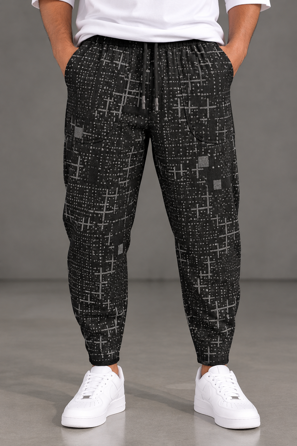 Siyah Geometrik Desenli Baget Pantolon
