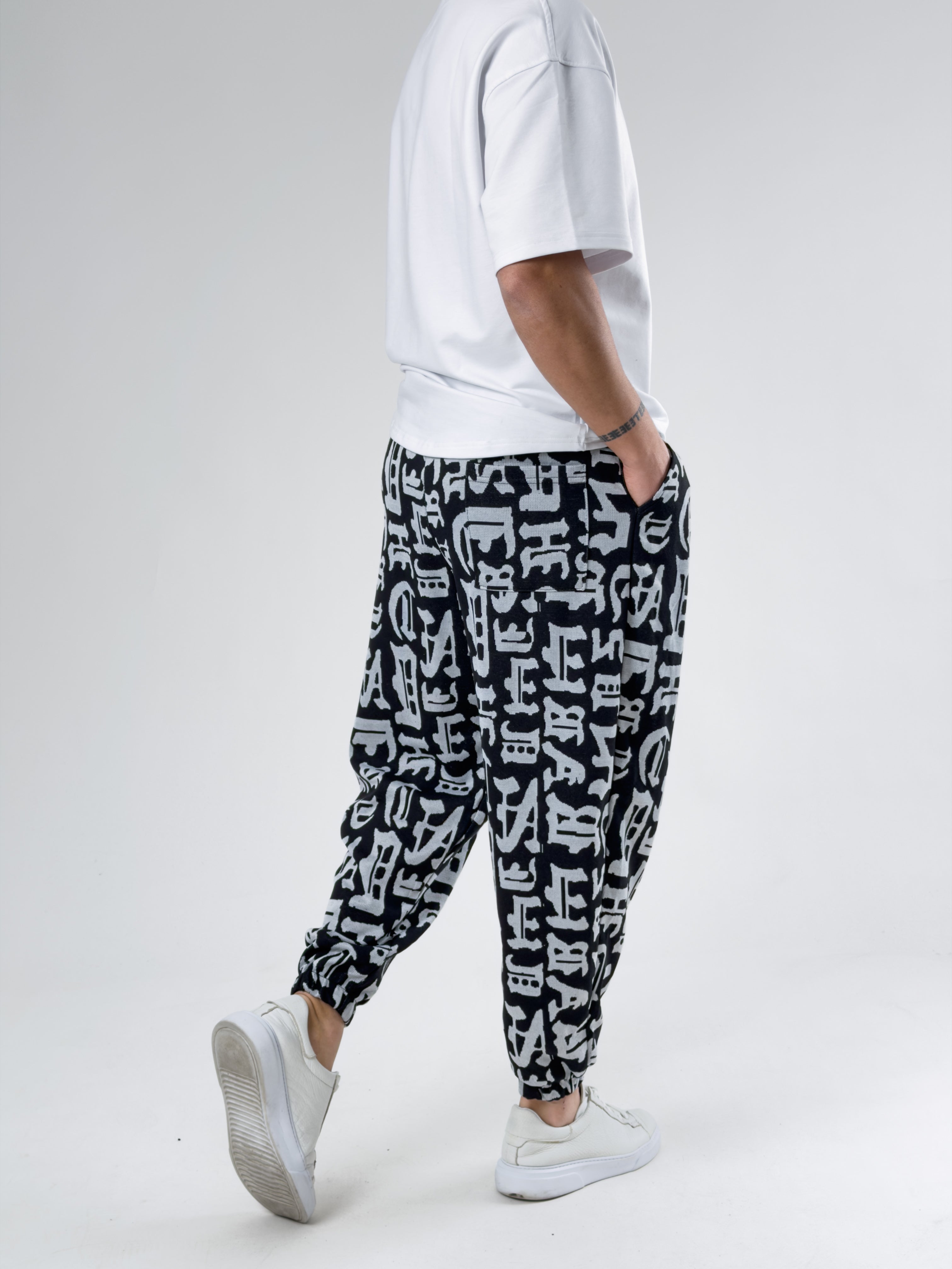 Typo Chaos Pileli Jogger Pantolon