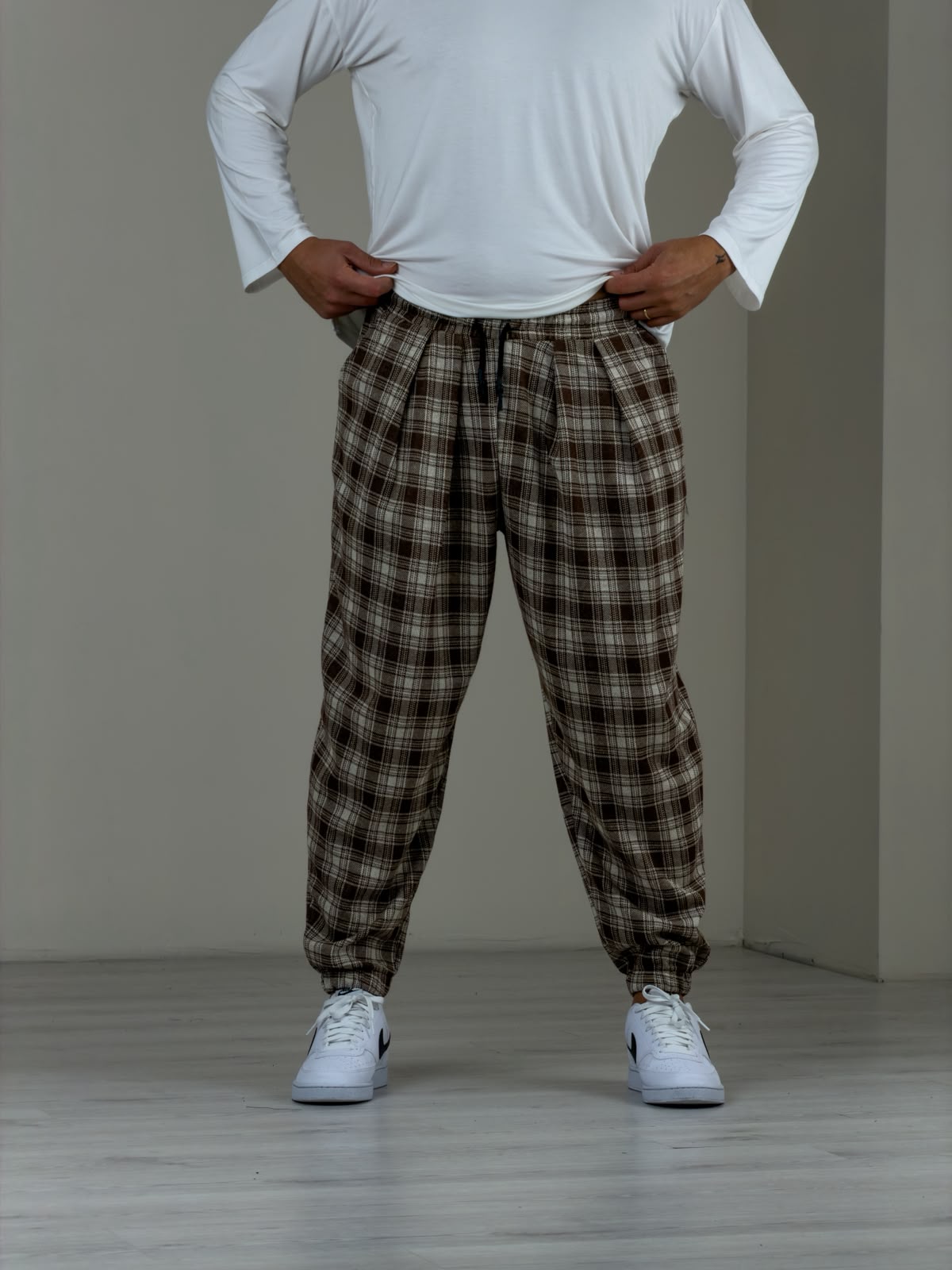 Kahverengi Ekoseli Salaş Jogger Pantolon