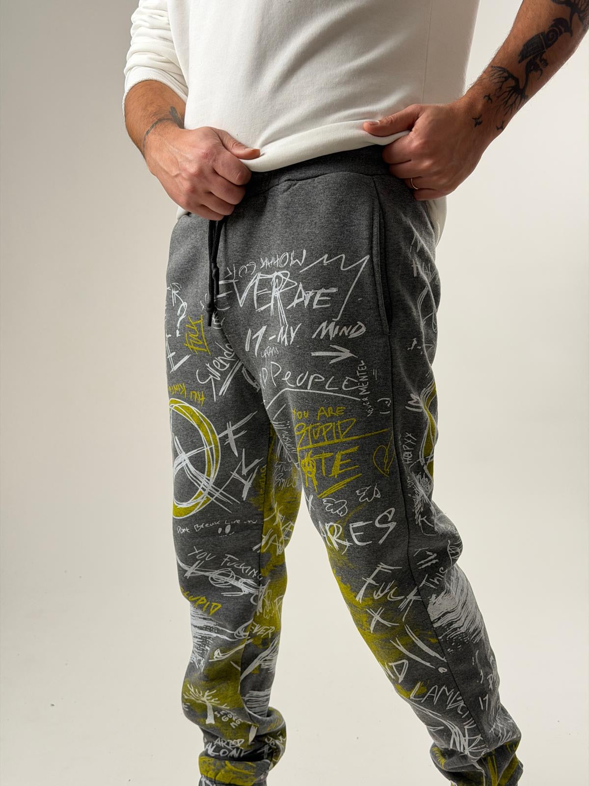 Urban Graffiti Jogger Pantolon