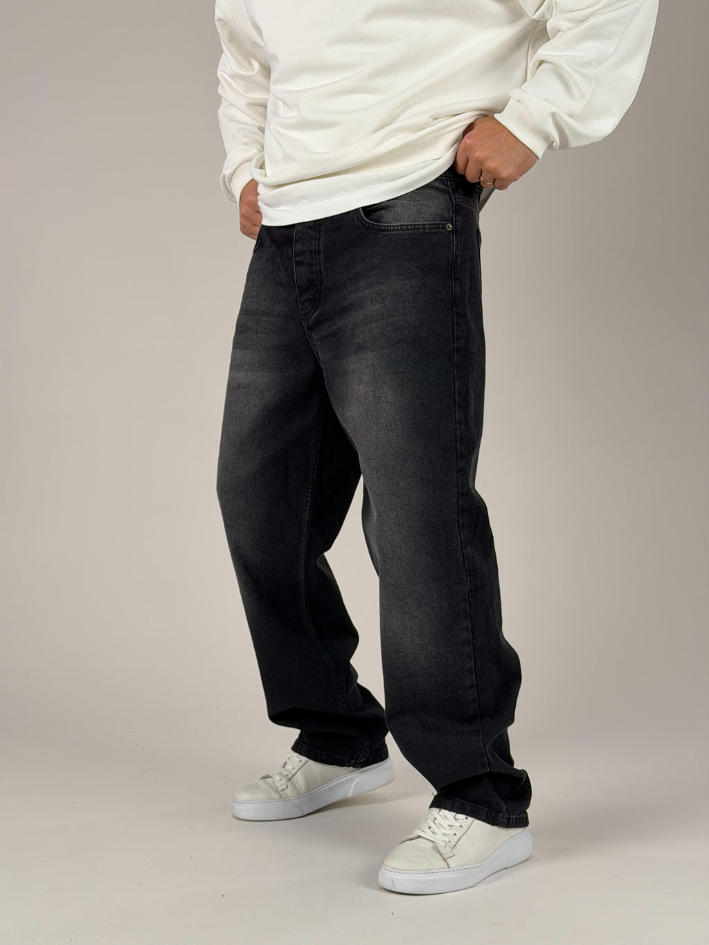 Noir Baggy Denim