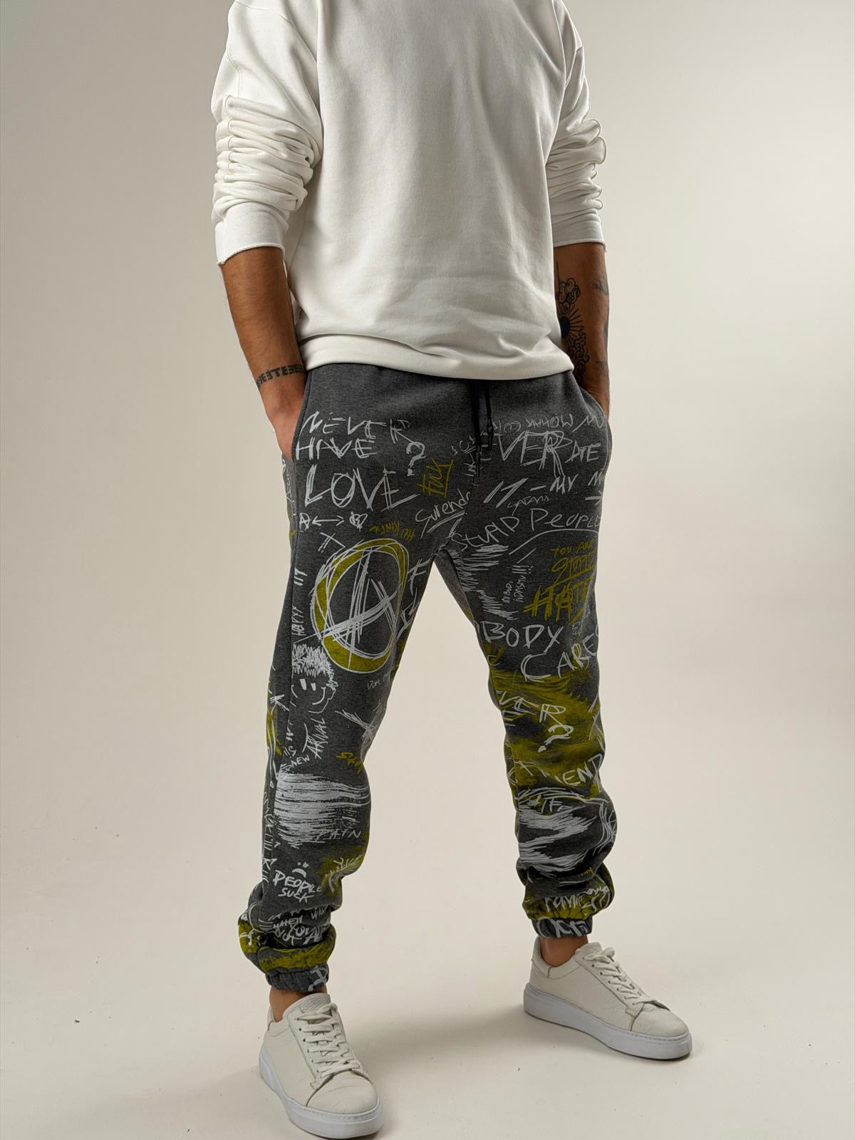 Urban Graffiti Jogger Pantolon