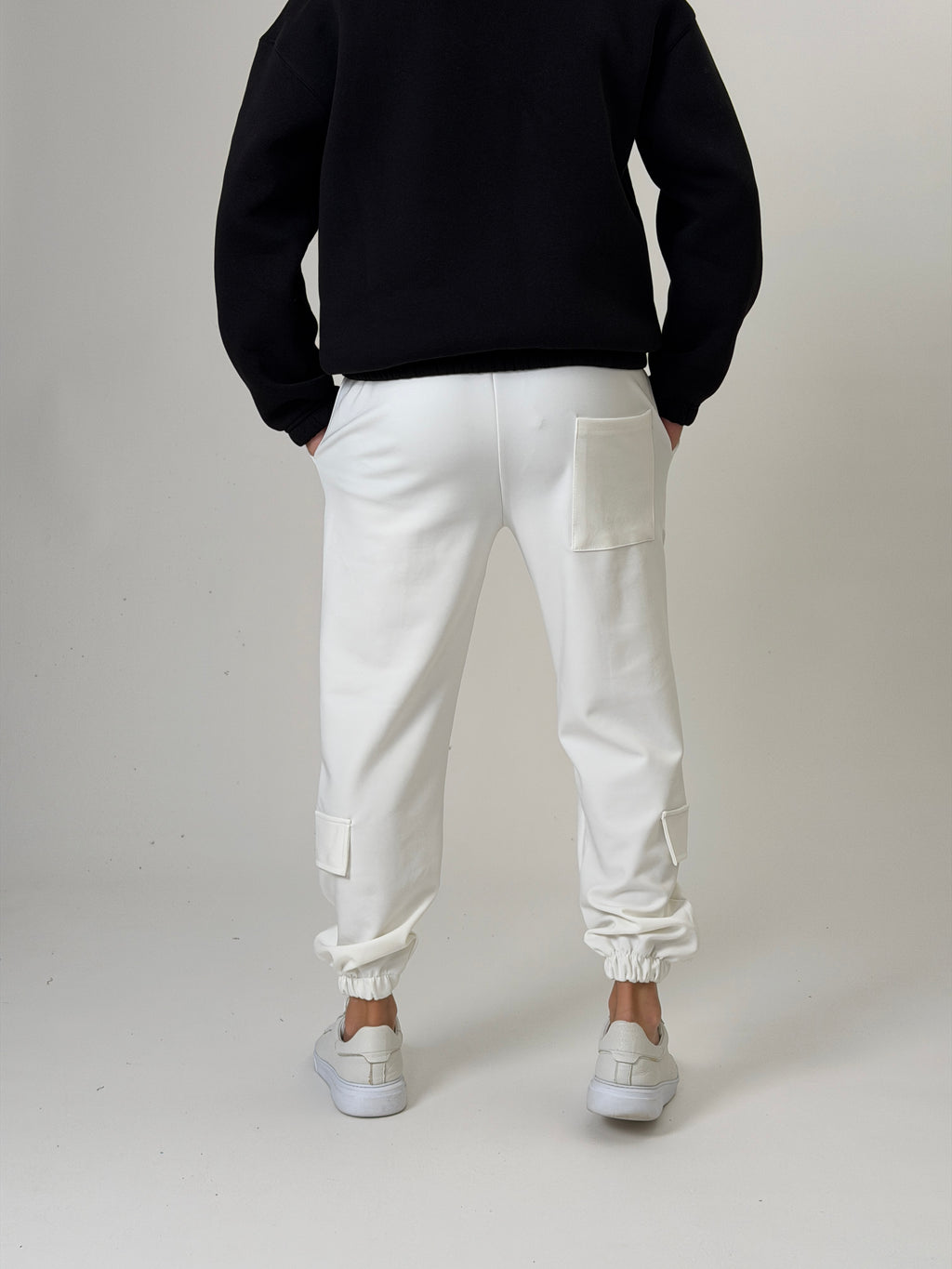 Deep White Jogger Pantolon