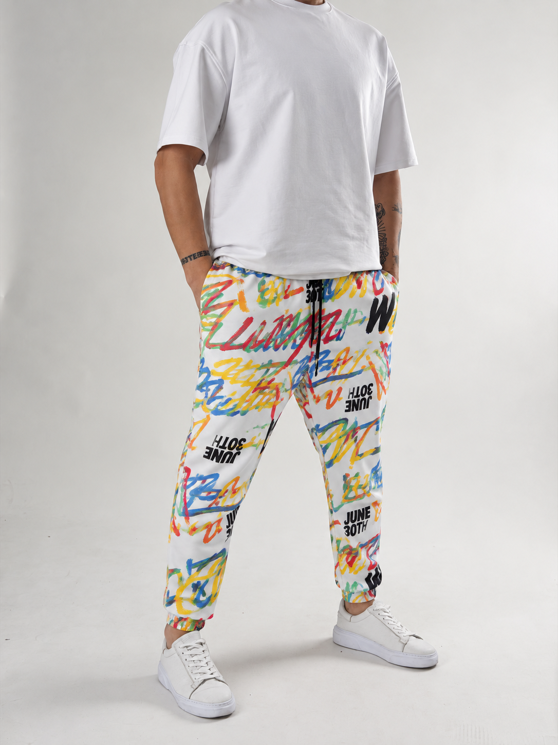 Renkli Grafik Baskılı Jogger Pantolon