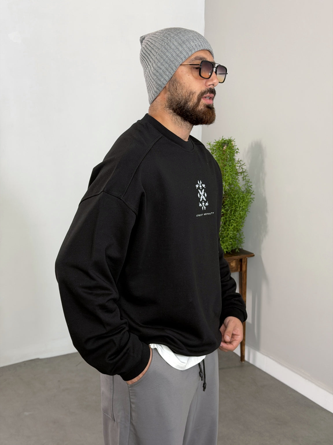 Siyah Sırtı Bandana Baskılı Bisiklet Yaka Oversize Sweatshirt