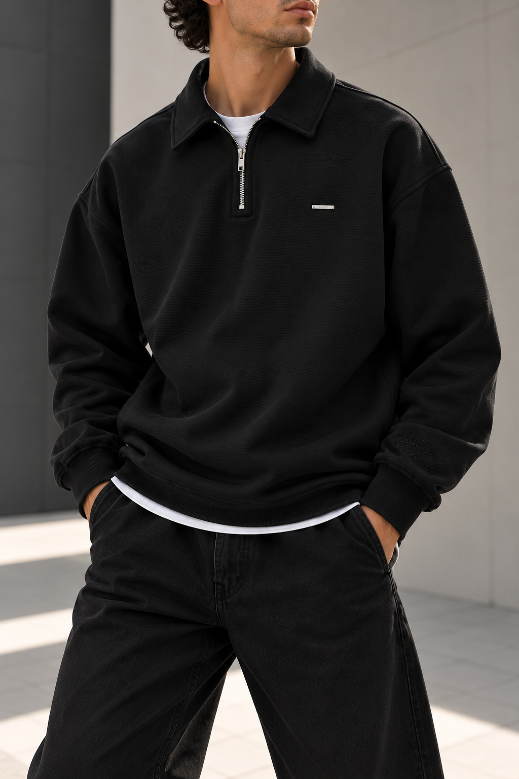Siyah Yarım Fermuarlı Sweatshirt