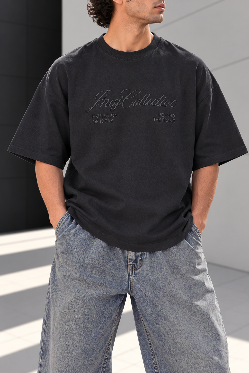 Siyah Oversize Nakışlı T-shirt