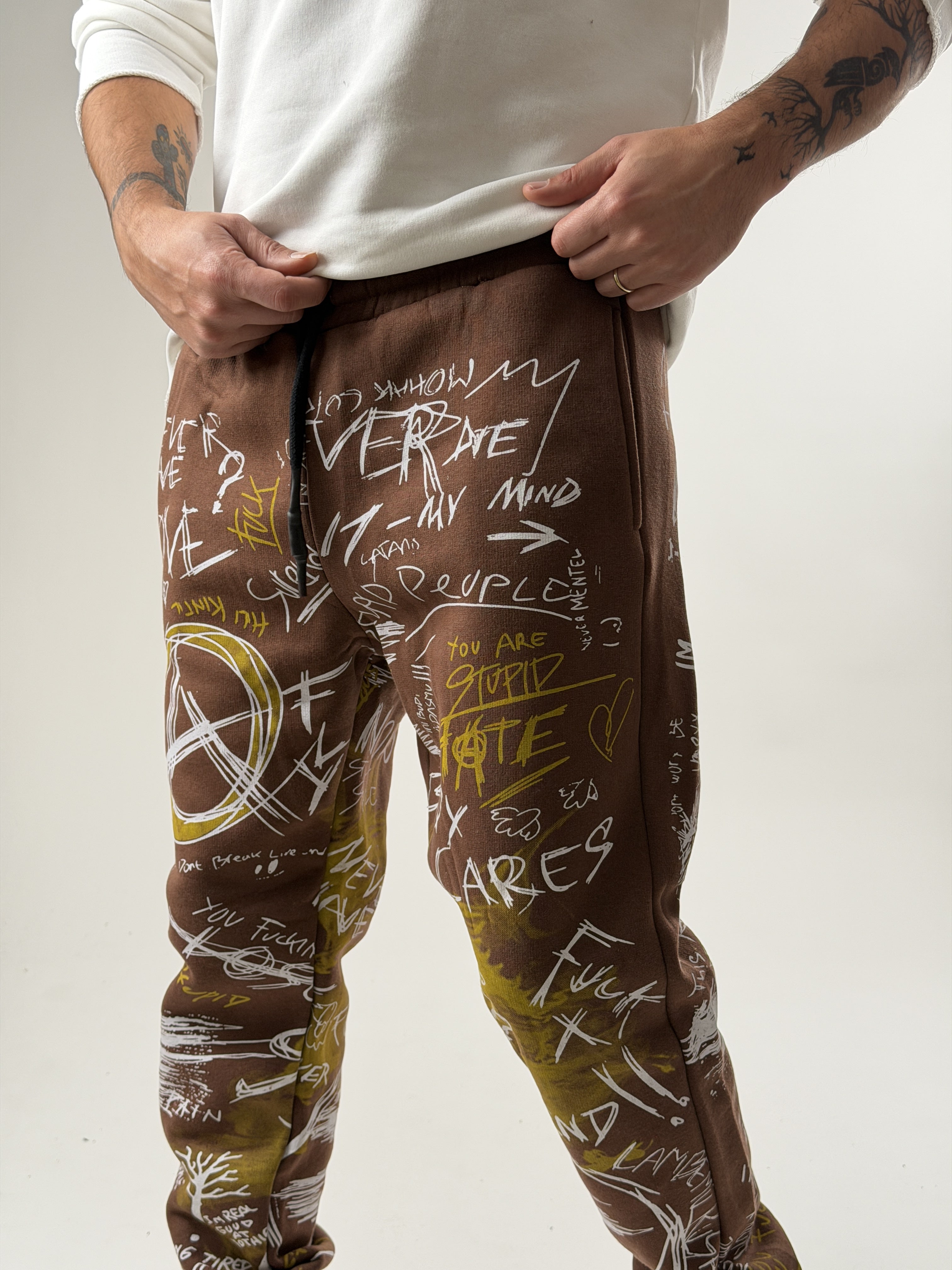 Urban Graffiti Kahverengi Jogger Pantolon Ürün ana görseli