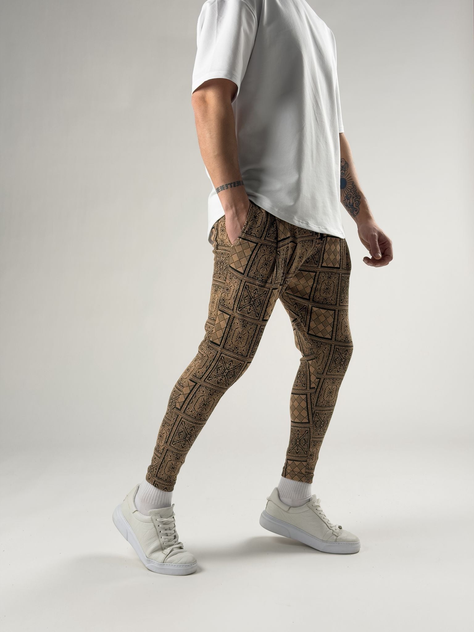 Nomad Grid Havuç Kesim Pantolon