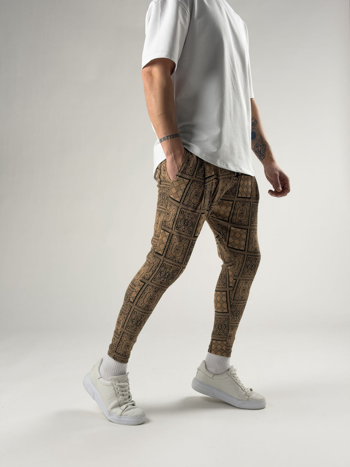 Nomad Grid Havuç Kesim Pantolon