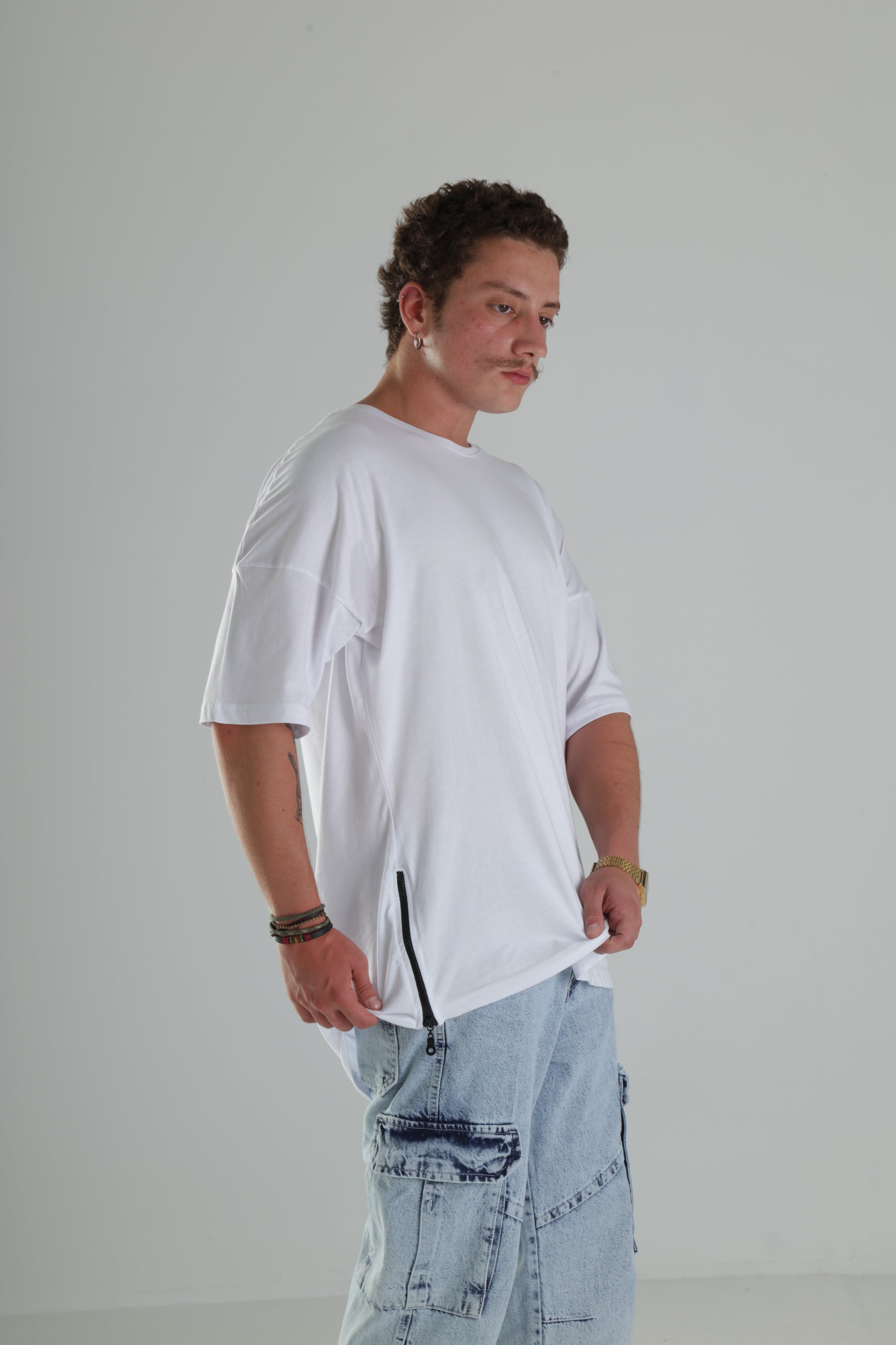 Yan Fermuar Detaylı Oversize T-Shirt - Beyaz