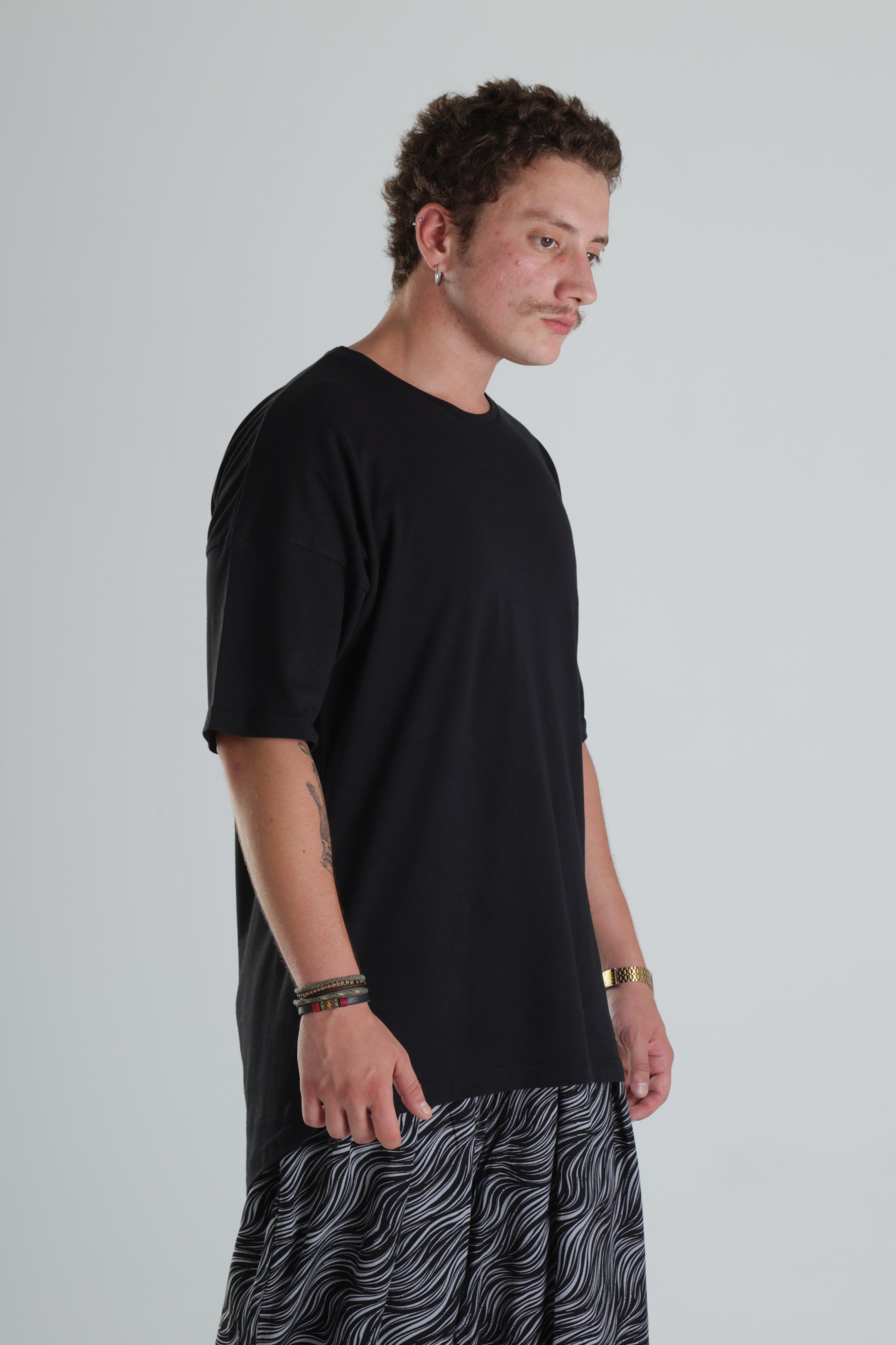 Basic Oversize T-Shirt - Siyah Ürün ikincil görseli